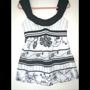 Nanette Lepore Tops - NANETTE LEPORE Black & White Sleeveless Tunic Nanette Lepore Tops - NANETTE LEPORE Black & White Sleeveless Tunic